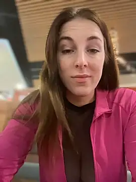 Snapshot of MommmyYummy chatting on 27, 2, 2026 MommmyYummy online show from 27, 2, 2026