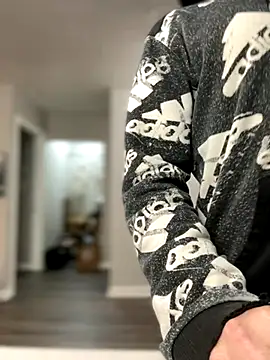 4kUsh2Fashion0 online show from 5, 11, 2025