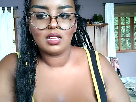 Snapshot of SiminFox chatting on 6, 4, 2026 SiminFox online show from 6, 4, 2026