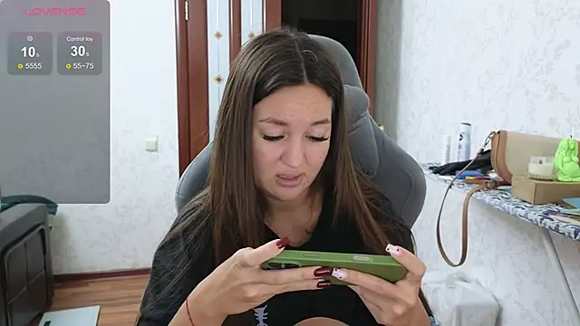 Snapshot of Nelly_Fischer chatting on 8, 12, 2024 Nelly Fischer online show from 8, 12, 2024