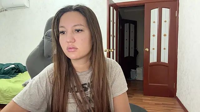 Snapshot of Nelly_Fischer chatting on 11, 12, 2024 Nelly Fischer online show from 11, 12, 2024