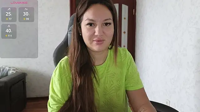 Snapshot of Nelly_Fischer chatting on 18, 12, 2024 Nelly Fischer online show from 18, 12, 2024