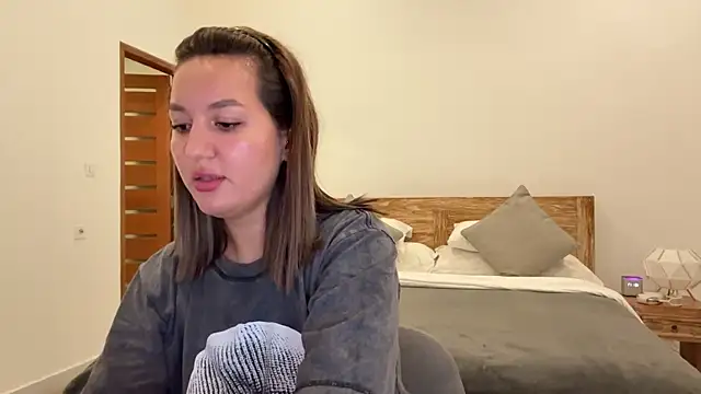 Snapshot of Nelly_Fischer chatting on 16, 9, 2025 Nelly Fischer online show from 16, 9, 2025