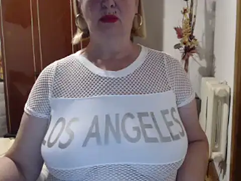 Secretfox online show from 18, 9, 2025