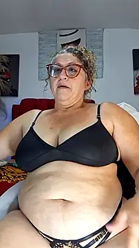 Snapshot of evelin_hott chatting on 24, 2, 2026 evelin hott online show from 24, 2, 2026