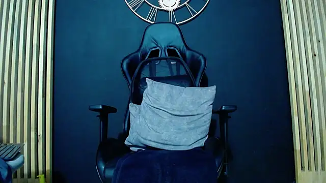 Maxxxpowerful online show from 4, 3, 2025