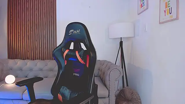 Snapshot of liam_collins21 chatting on 28, 10, 2025 liam collins21 online show from 28, 10, 2025