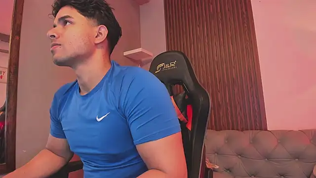 Snapshot of liam_collins21 chatting on 13, 1, 2026 liam collins21 online show from 13, 1, 2026