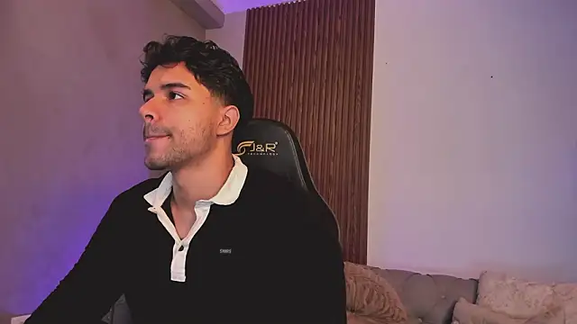 Snapshot of liam_collins21 chatting on 4, 2, 2026 liam collins21 online show from 4, 2, 2026