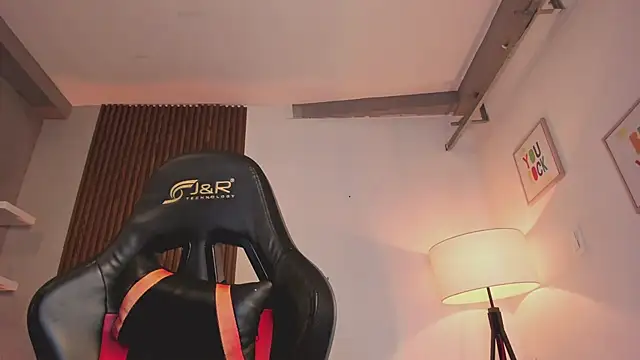 Snapshot of liam_collins21 chatting on 8, 2, 2026 liam collins21 online show from 8, 2, 2026