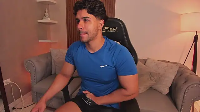 Snapshot of liam_collins21 chatting on 14, 2, 2026 liam collins21 online show from 14, 2, 2026