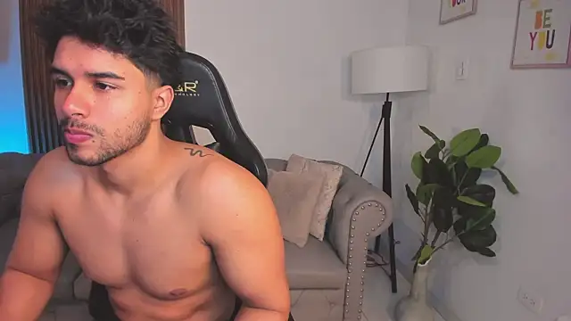 Snapshot of liam_collins21 chatting on 20, 2, 2026 liam collins21 online show from 20, 2, 2026