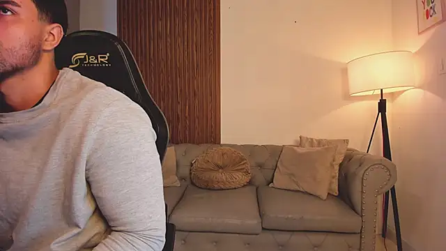 Snapshot of liam_collins21 chatting on 15, 3, 2026 liam collins21 online show from 15, 3, 2026