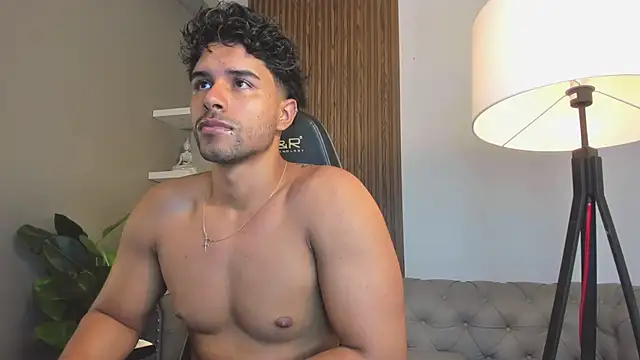 Snapshot of liam_collins21 chatting on 11, 4, 2026 liam collins21 online show from 11, 4, 2026