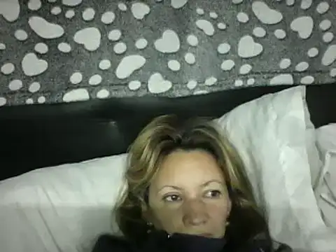 Snapshot of Paulita_x3 chatting on 18, 4, 2026 Paulita x3 online show from 18, 4, 2026