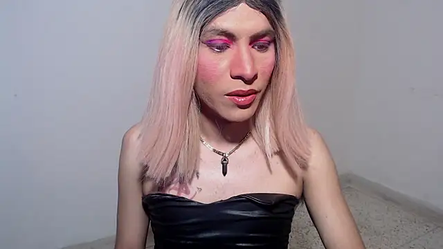 HugeDanex online show from 25, 11, 2025