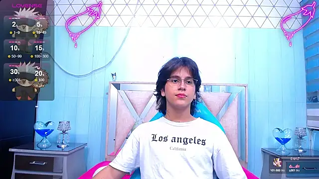 Snapshot of alex_477 chatting on 8, 2, 2025 alex 477 online show from 8, 2, 2025