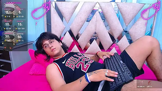 Snapshot of alex_477 chatting on 1, 3, 2025 alex 477 online show from 1, 3, 2025