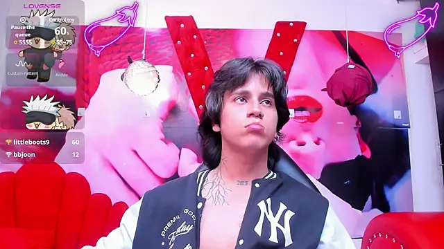 Snapshot of alex_477 chatting on 4, 3, 2025 alex 477 online show from 4, 3, 2025