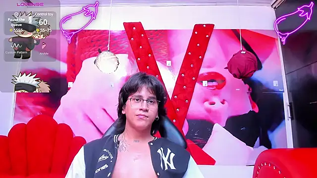 Snapshot of alex_477 chatting on 5, 3, 2025 alex 477 online show from 5, 3, 2025