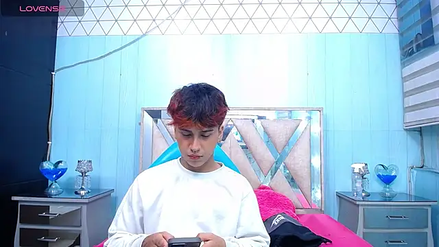 Snapshot of alex_477 chatting on 9, 9, 2025 alex 477 online show from 9, 9, 2025