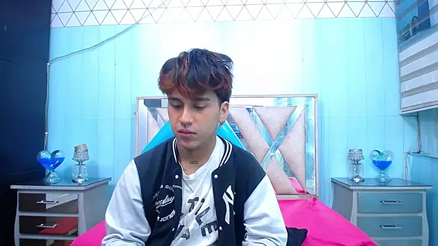 Snapshot of alex_477 chatting on 16, 9, 2025 alex 477 online show from 16, 9, 2025