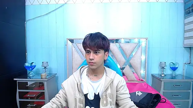 Snapshot of alex_477 chatting on 23, 9, 2025 alex 477 online show from 23, 9, 2025