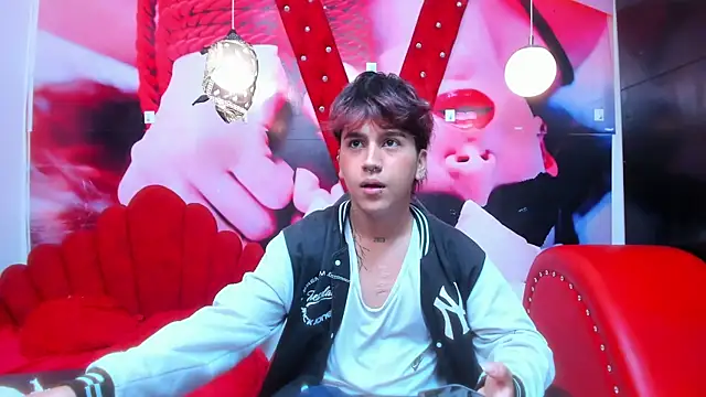 Snapshot of alex_477 chatting on 24, 9, 2025 alex 477 online show from 24, 9, 2025