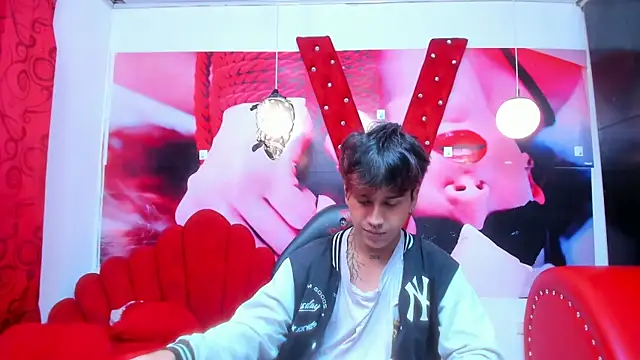 Snapshot of alex_477 chatting on 29, 9, 2025 alex 477 online show from 29, 9, 2025