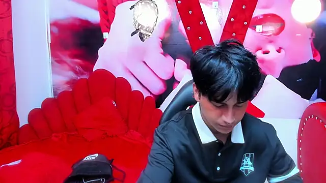 Snapshot of alex_477 chatting on 8, 10, 2025 alex 477 online show from 8, 10, 2025