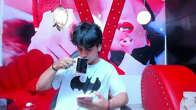 Snapshot of alex_477 chatting on 13, 10, 2025 alex 477 online show from 13, 10, 2025