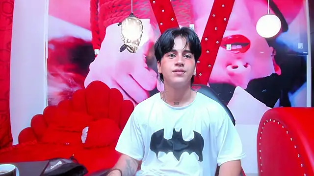 Snapshot of alex_477 chatting on 21, 10, 2025 alex 477 online show from 21, 10, 2025