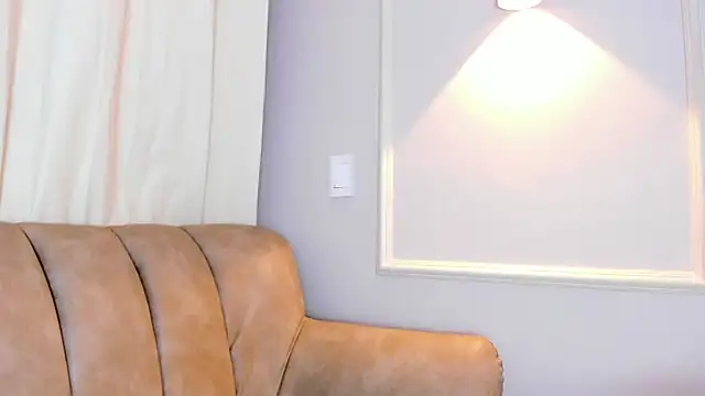 Lia walton online show from 1, 3, 2025