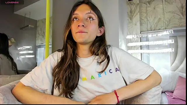 Snapshot of Feniix__ chatting on 10, 4, 2026 Feniix online show from 10, 4, 2026