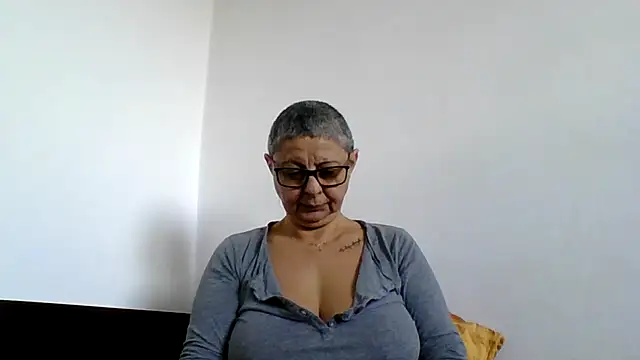 roseblak42 online show from 21, 11, 2025