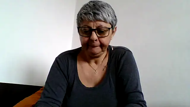 roseblak42 online show from 20, 3, 2026