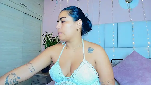 kiana cream online show from 7, 3, 2025