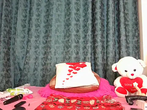 Pretty-shally online show from 20, 3, 2025