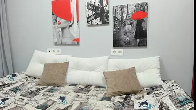 Snapshot of Tiny_JuJu chatting on 4, 2, 2026 Tiny JuJu online show from 4, 2, 2026