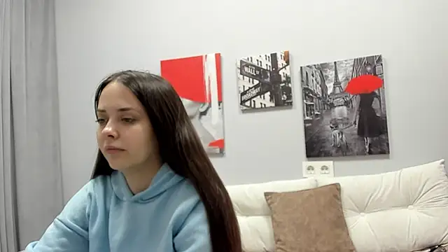 Snapshot of Tiny_JuJu chatting on 9, 4, 2026 Tiny JuJu online show from 9, 4, 2026