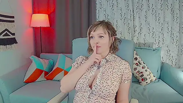 Snapshot of NandiSmile chatting on 4, 3, 2026 NandiSmile online show from 4, 3, 2026