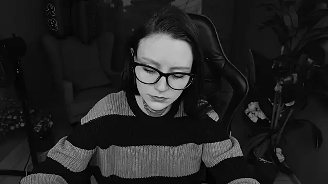 VeliraBraitberg online show from 12, 3, 2026