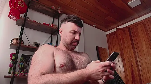 Snapshot of ADONIS_ART01 chatting on 7, 4, 2026 ADONIS ART01 online show from 7, 4, 2026