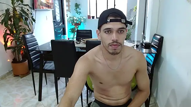 Snapshot of giannandblacke chatting on 22, 2, 2025 giannandblacke online show from 22, 2, 2025