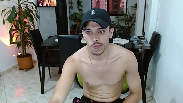 Snapshot of giannandblacke chatting on 2, 3, 2025 giannandblacke online show from 2, 3, 2025