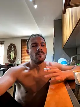 Adventurehotman online show from 3, 10, 2025