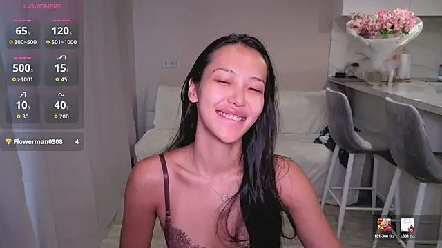 Snapshot of _MIURA_ chatting on 5, 7, 2026 MIURA online show from 5, 7, 2026