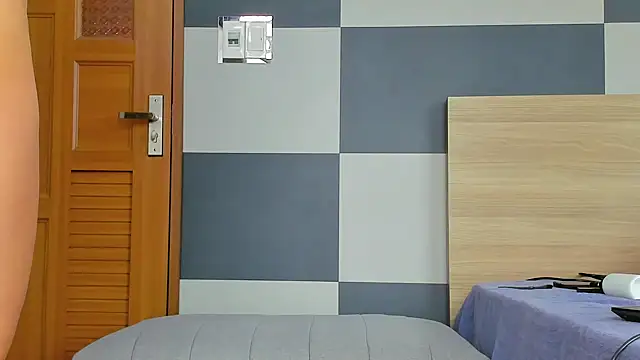 Snapshot of Kiera_Thomas chatting on 22, 11, 2025 Kiera Thomas online show from 22, 11, 2025