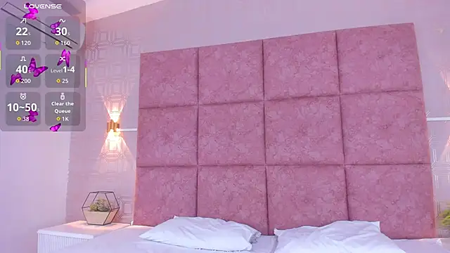 Snapshot of LiaVelez chatting on 17, 2, 2026 LiaVelez online show from 17, 2, 2026