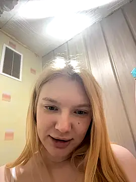 AmmyHot online show from 5, 11, 2025